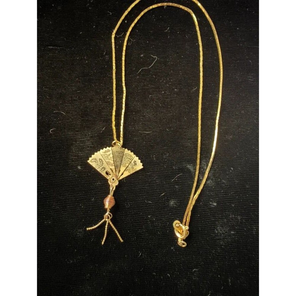 Gold-Tone Articulated Fan Pendant Necklace, 18"